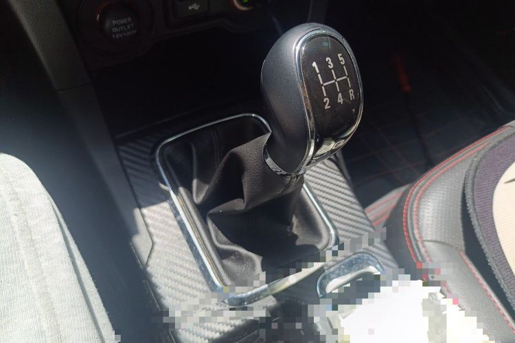 Used Geely Auto Vision 2017 1.5L Manual Happiness Edition Gear Lever