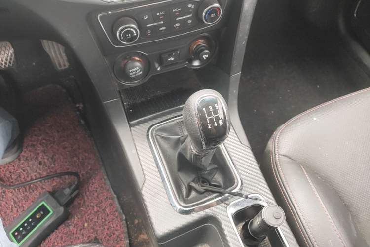 Used Geely Auto Vision 2017 1.5L Manual Happiness Edition Gear Lever