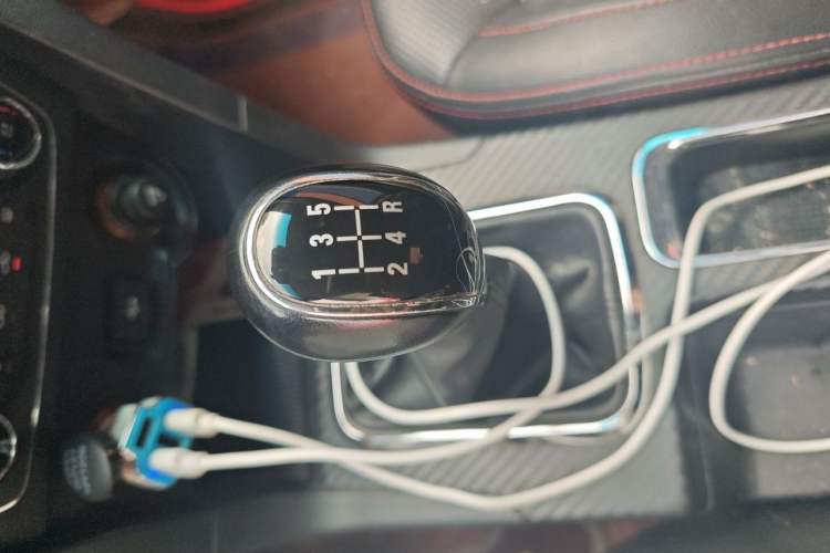 Used Geely Auto Vision 2017 1.5L Manual Happiness Edition Gear Lever