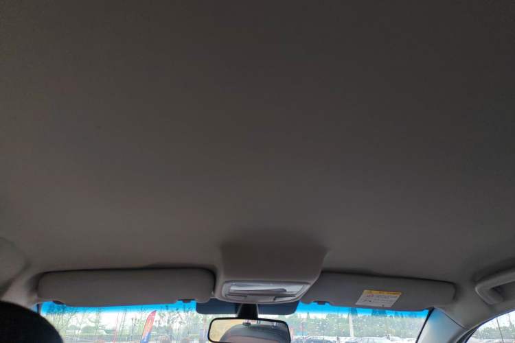 Used Geely Auto Vision 2017 1.5L Automatic Happiness Edition Headliner