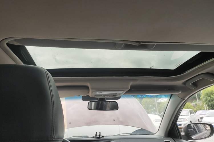 Used Geely Auto Vision 2017 1.5L Manual Happiness Edition Headliner