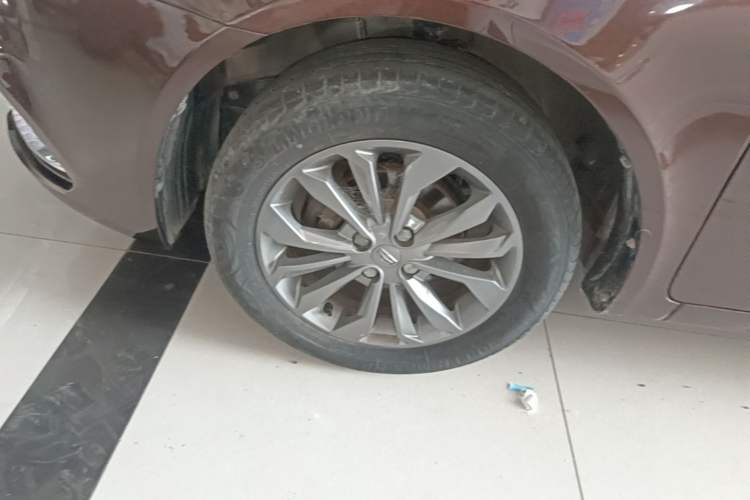 Used Geely Auto Vision 2017 1.5L Manual Happiness Edition Left Front Wheel Hub