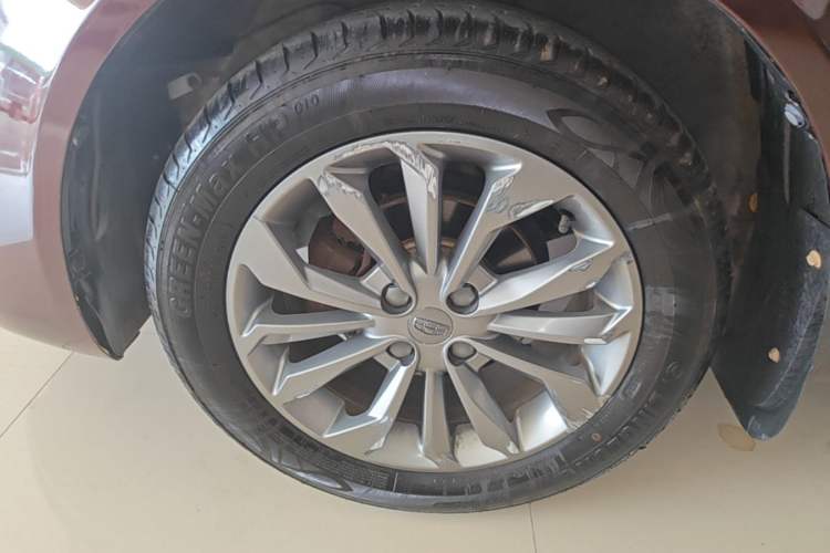 Used Geely Auto Vision 2017 1.5L Automatic Happiness Edition Left Front Wheel Hub
