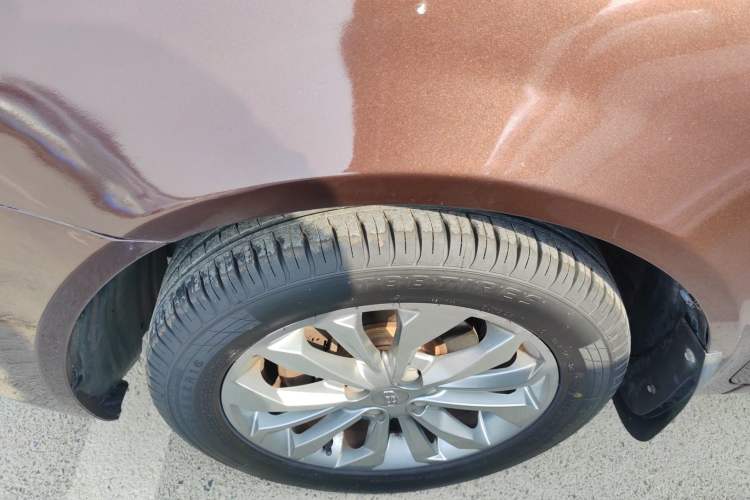 Used Geely Auto Vision 2017 1.5L Manual Happiness Edition Left Front Wheel Hub