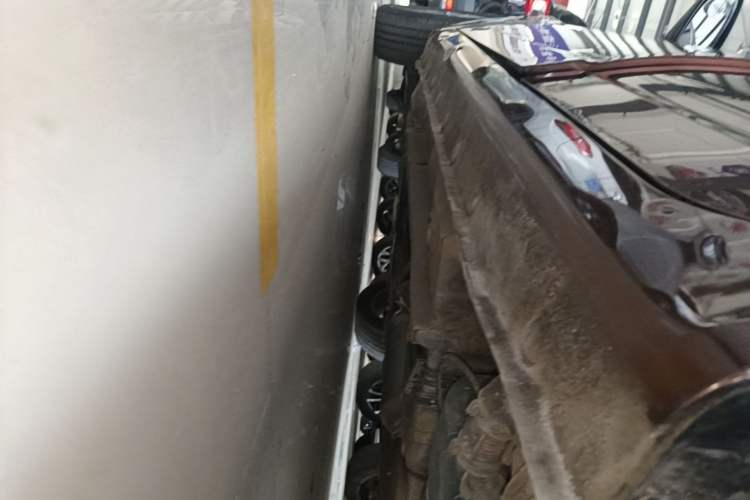 Used Geely Auto Vision 2017 1.5L Manual Happiness Edition Left Side Sill