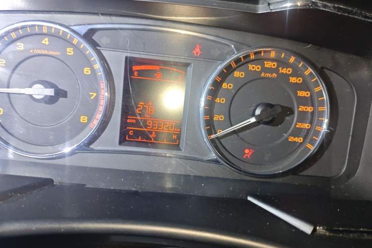Used Geely Auto Vision 2017 1.5L Manual Happiness Edition Odometer Close Up