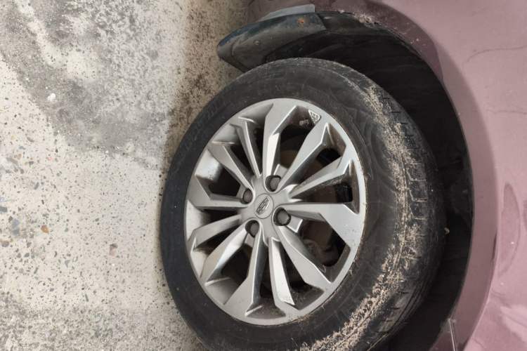 Used Geely Auto Vision 2017 1.5L Manual Happiness Edition Right Front Wheel Hub