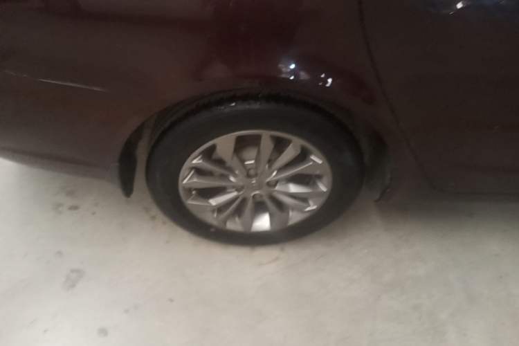 Used Geely Auto Vision 2017 1.5L Automatic Happiness Edition Right Rear Wheel Hub