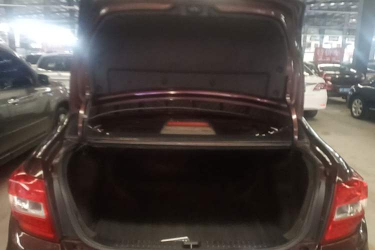 Used Geely Auto Vision 2017 1.5L Automatic Happiness Edition Trunk
