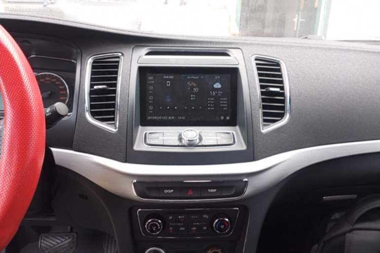 Used Geely Auto Vision 2017 1.5L Automatic Happiness Edition Audio And AC Panel