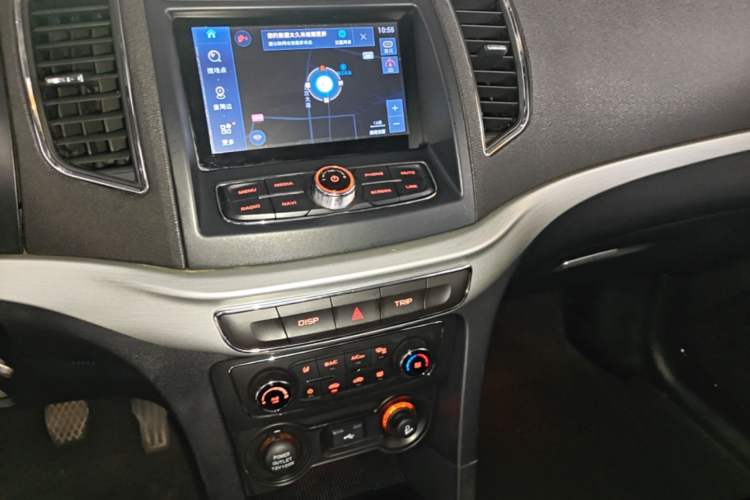 Used Geely Auto Vision 2017 1.5L Manual Happiness Edition Audio And AC Panel