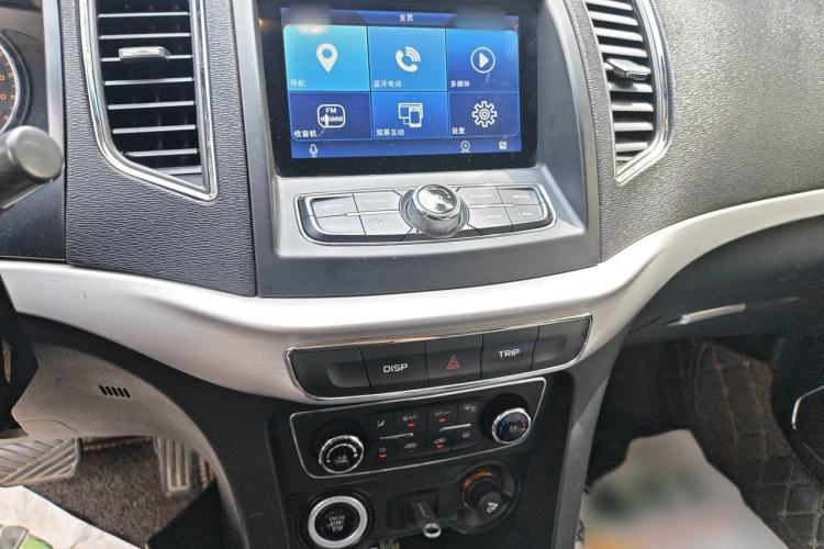 Used Geely Auto Vision 2017 1.5L Automatic Happiness Edition Audio And AC Panel