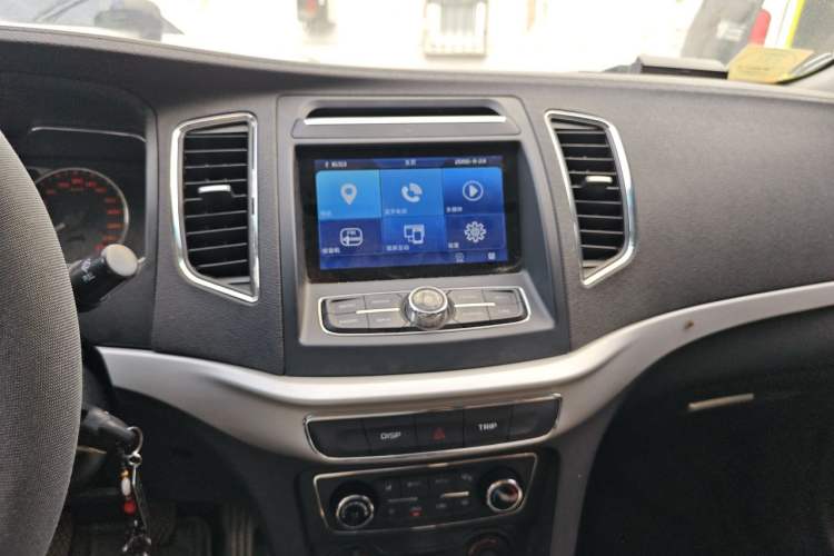 Used Geely Auto Vision 2017 1.5L Manual Happiness Edition Audio And AC Panel