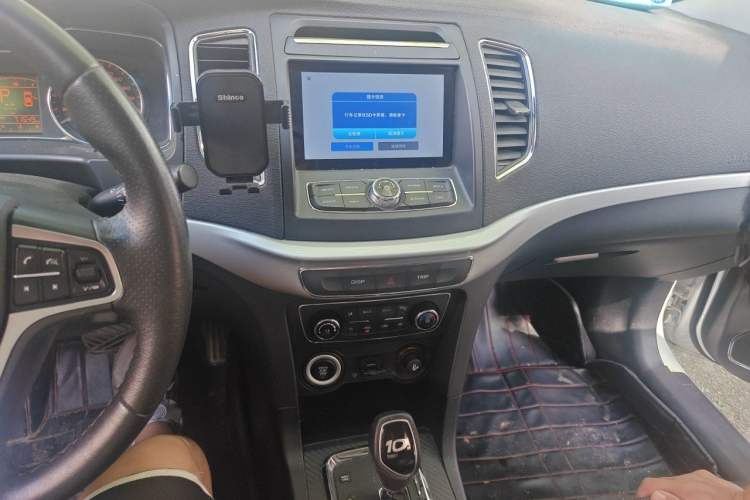 Used Geely Auto Vision 2017 1.5L Automatic Happiness Edition Audio And AC Panel