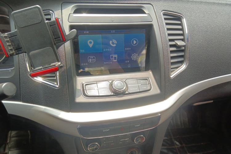 Used Geely Auto Vision 2017 1.5L Automatic Happiness Edition Audio And AC Panel