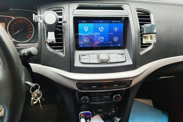 Used Geely Auto Vision 2017 1.5L Manual Happiness Edition Audio And AC Panel