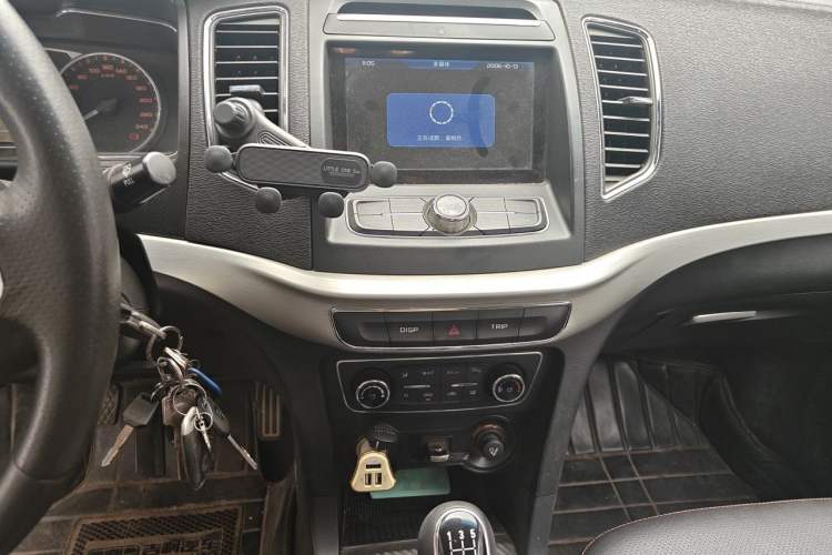 Used Geely Auto Vision 2017 1.5L Manual Happiness Edition Audio And AC Panel