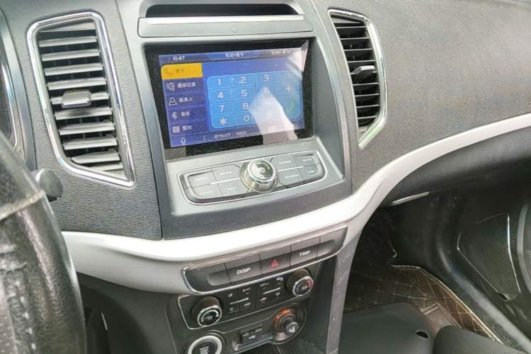Used Geely Auto Vision 2017 1.5L Automatic Happiness Edition Audio And AC Panel