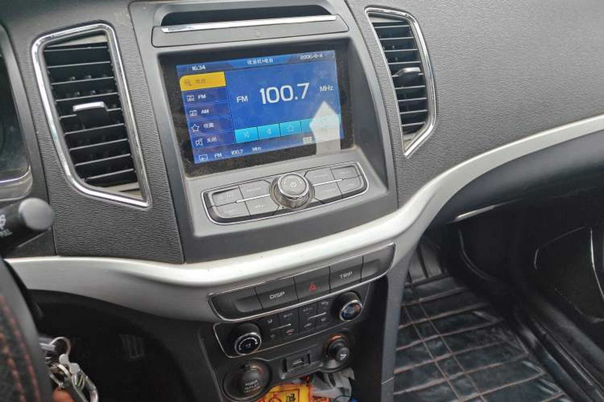 Used Geely Auto Vision 2017 1.5L Manual Happiness Edition Audio And AC Panel