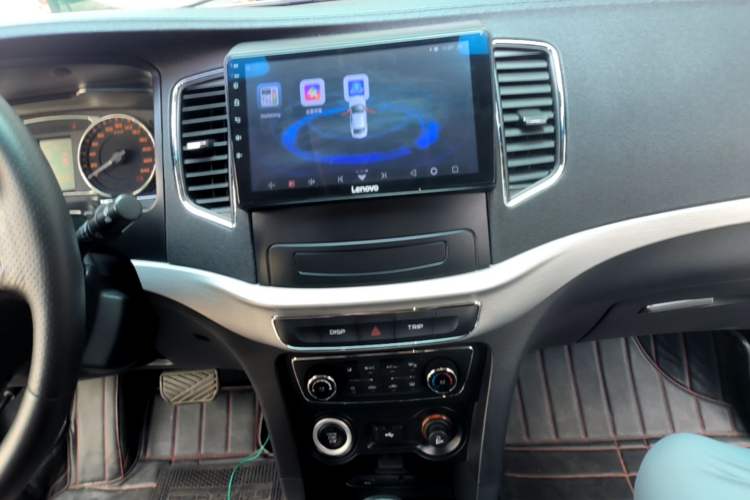 Used Geely Auto Vision 2017 1.5L Automatic Happiness Edition Audio And AC Panel