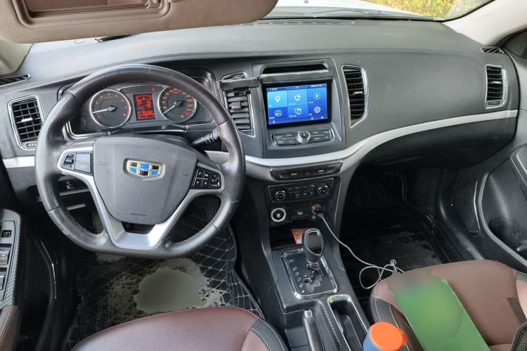 Used Geely Auto Vision 2017 1.5L Automatic Happiness Edition Center Console