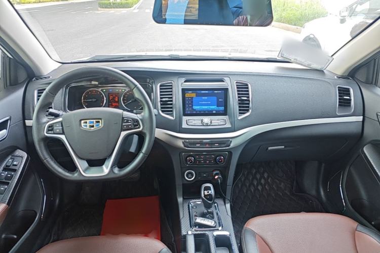 Used Geely Auto Vision 2017 1.5L Automatic Happiness Edition Center Console