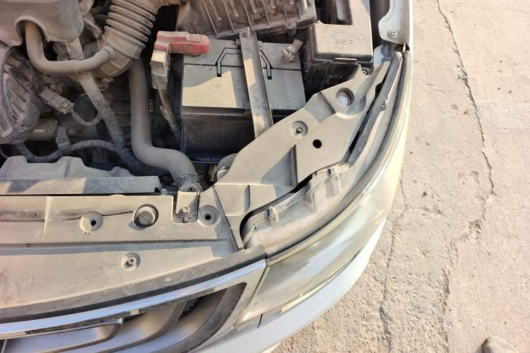 Used Geely Auto Vision 2017 1.5L Automatic Happiness Edition Engine Bay Left