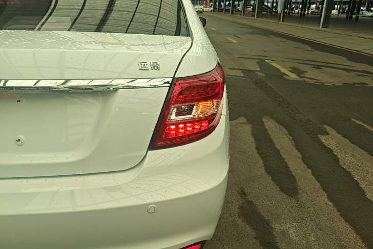 Used Geely Auto Vision 2017 1.5L Automatic Happiness Edition Exterior 3
