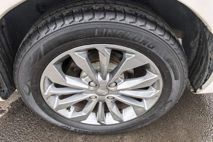 Used Geely Auto Vision 2017 1.5L Manual Happiness Edition Exterior 5