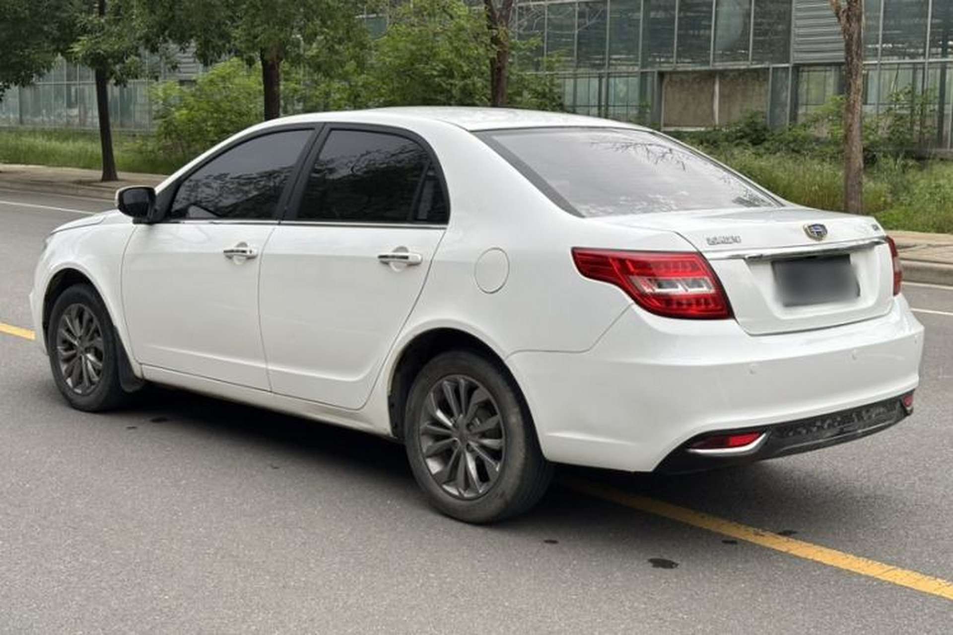 Used Geely Auto Vision 2017 1.5L Automatic Happiness Edition Exterior 5