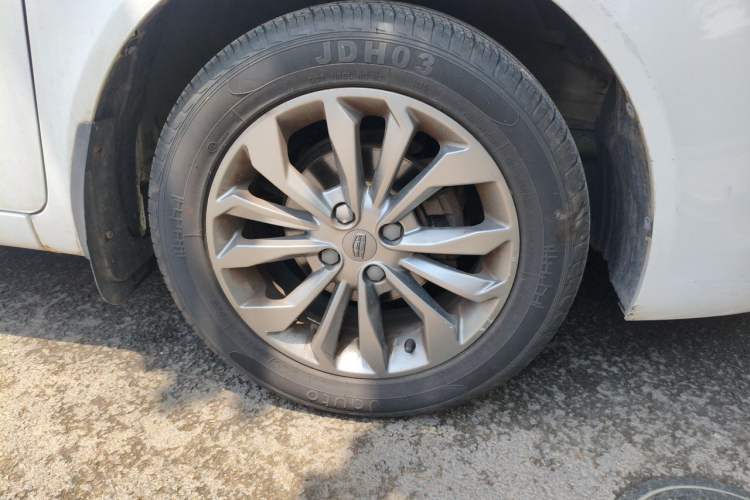 Used Geely Auto Vision 2017 1.5L Automatic Happiness Edition Exterior 7