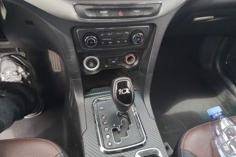 Used Geely Auto Vision 2017 1.5L Automatic Happiness Edition Gear Lever