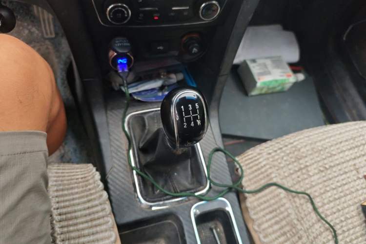 Used Geely Auto Vision 2017 1.5L Manual Happiness Edition Gear Lever