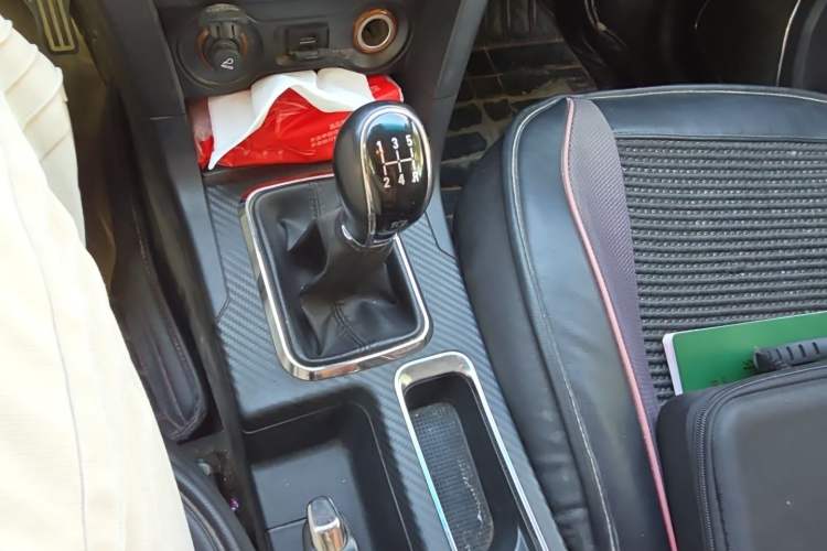 Used Geely Auto Vision 2017 1.5L Manual Happiness Edition Gear Lever