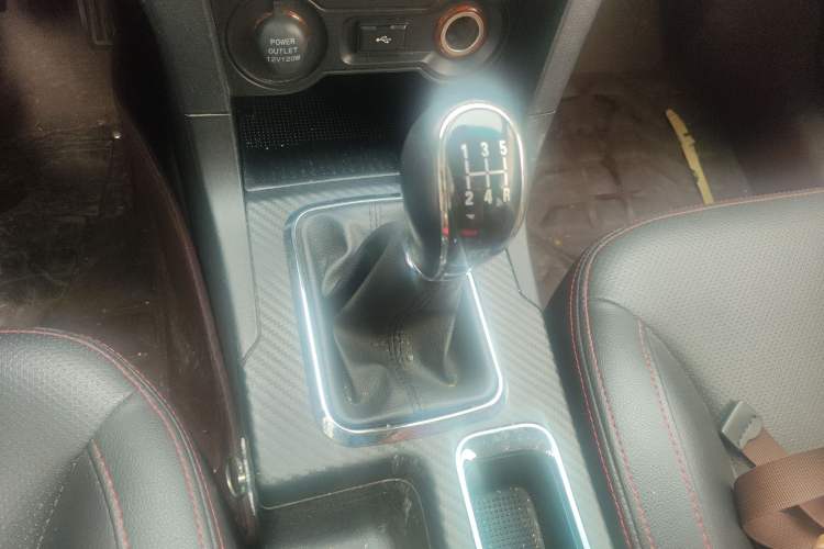 Used Geely Auto Vision 2017 1.5L Manual Happiness Edition Gear Lever