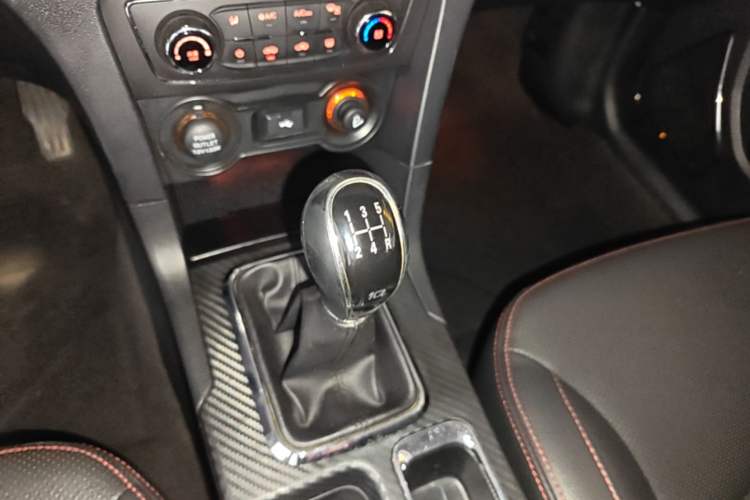 Used Geely Auto Vision 2017 1.5L Manual Happiness Edition Gear Lever