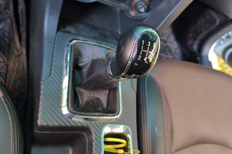 Used Geely Auto Vision 2017 1.5L Manual Happiness Edition Gear Lever