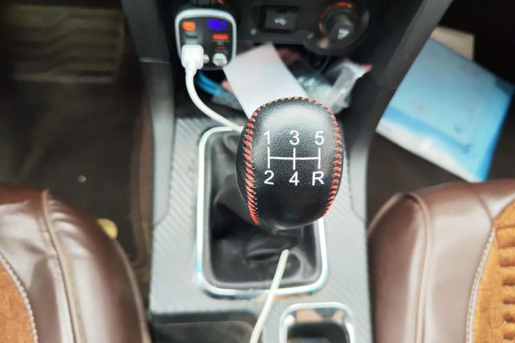 Used Geely Auto Vision 2017 1.5L Manual Happiness Edition Gear Lever