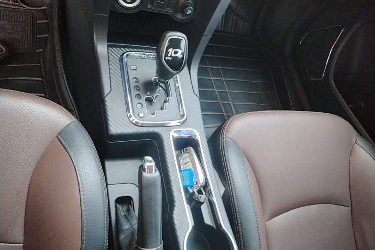 Used Geely Auto Vision 2017 1.5L Automatic Happiness Edition Gear Lever