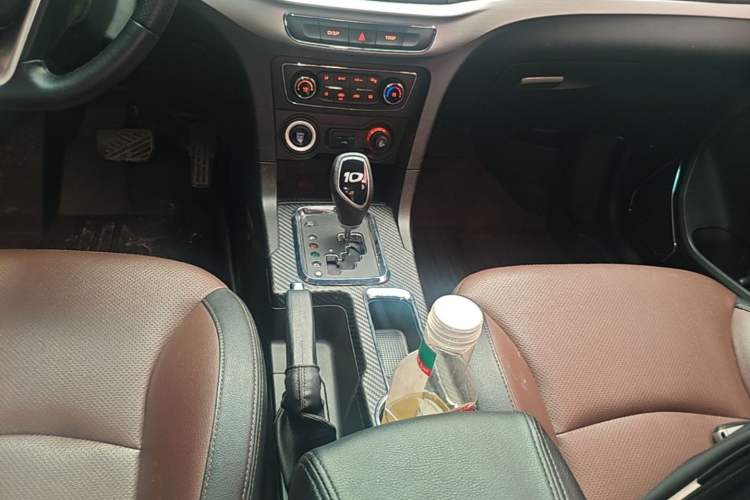 Used Geely Auto Vision 2017 1.5L Automatic Happiness Edition Gear Lever
