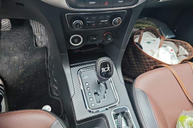 Used Geely Auto Vision 2017 1.5L Automatic Happiness Edition Gear Lever