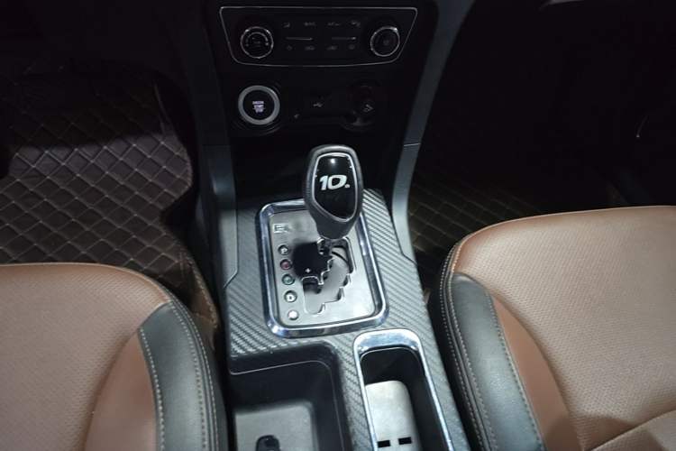 Used Geely Auto Vision 2017 1.5L Automatic Happiness Edition Gear Lever