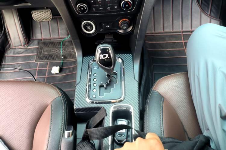 Used Geely Auto Vision 2017 1.5L Automatic Happiness Edition Gear Lever