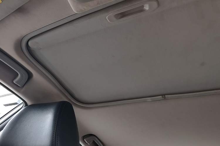 Used Geely Auto Vision 2017 1.5L Automatic Happiness Edition Headliner