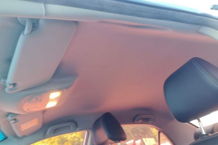 Used Geely Auto Vision 2017 1.5L Automatic Happiness Edition Headliner