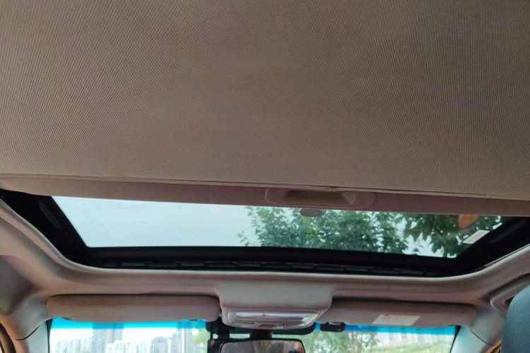 Used Geely Auto Vision 2017 1.5L Automatic Happiness Edition Headliner