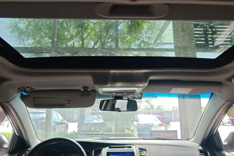 Used Geely Auto Vision 2017 1.5L Automatic Happiness Edition Headliner