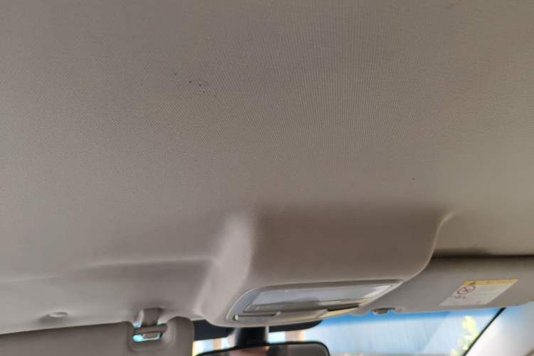 Used Geely Auto Vision 2017 1.5L Automatic Happiness Edition Headliner