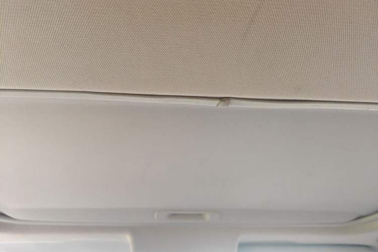 Used Geely Auto Vision 2017 1.5L Automatic Happiness Edition Headliner