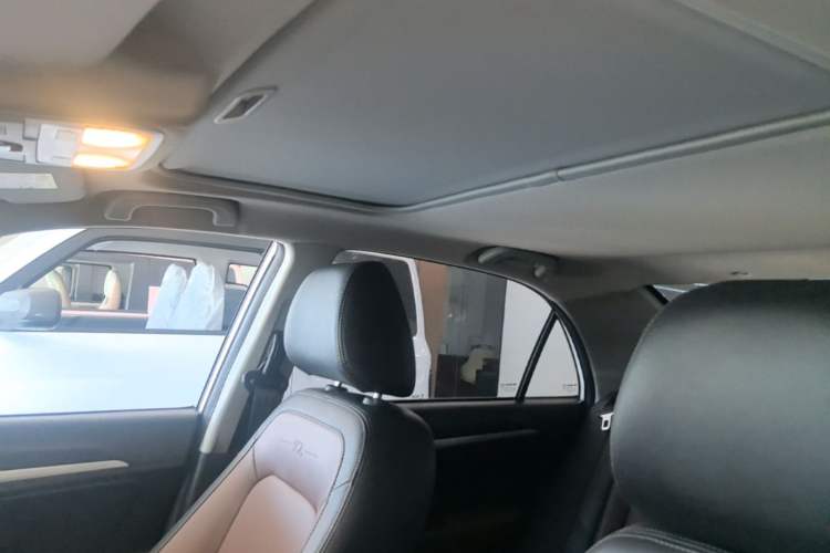 Used Geely Auto Vision 2017 1.5L Automatic Happiness Edition Headliner